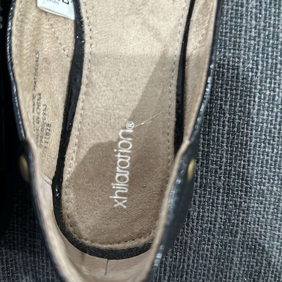 Acceleration size 5 1/2 shoes - Picture 2 of 4